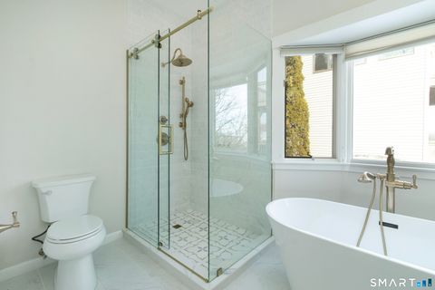 Tiny photo for 15 Whalers Point #15, East Haven, CT 06512 (MLS # 24154965)