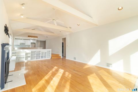 Tiny photo for 15 Whalers Point #15, East Haven, CT 06512 (MLS # 24154965)