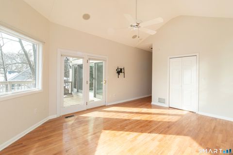 Tiny photo for 15 Whalers Point #15, East Haven, CT 06512 (MLS # 24154965)