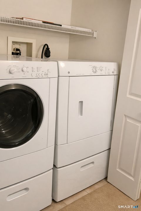 Tiny photo for 3250 Fairfield Avenue #206, Bridgeport, CT 06605 (MLS # 24171676)