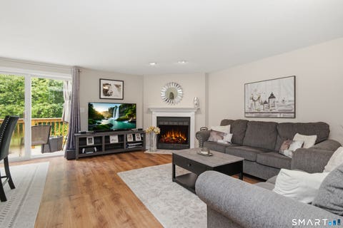 Tiny photo for 27 Sunridge Lane #27, Cromwell, CT 06416 (MLS # 24197026)