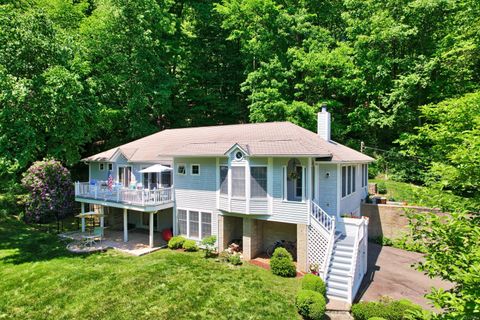 A home in New Fairfield