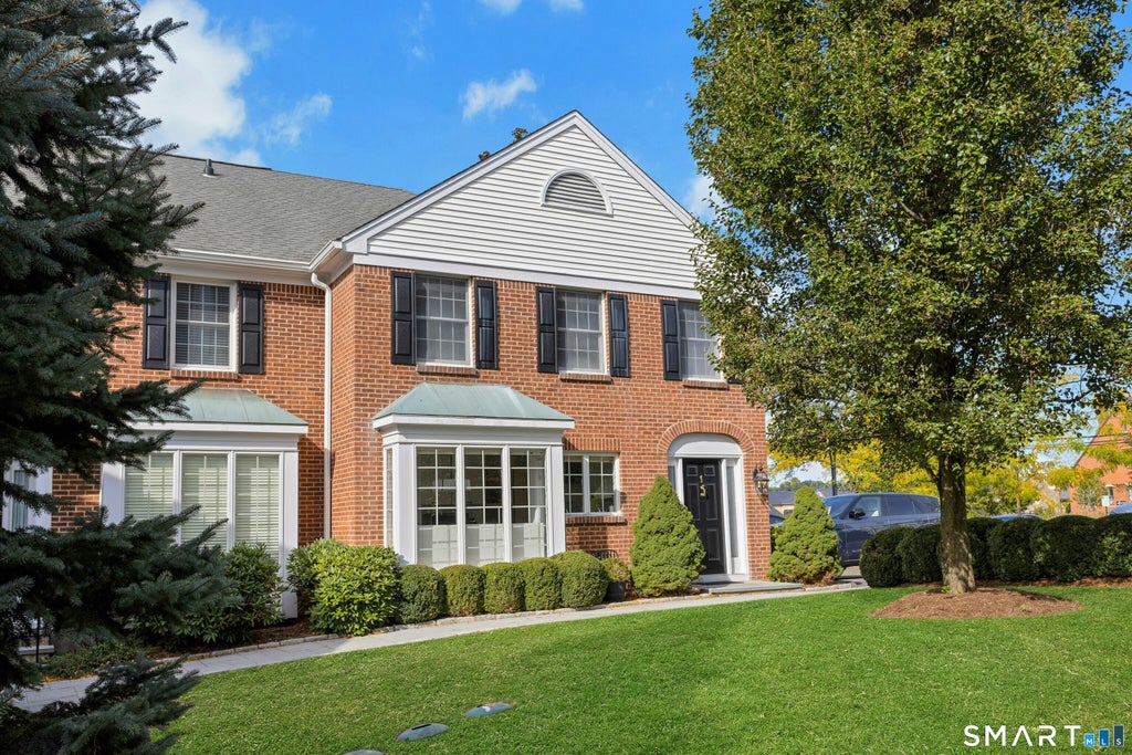 Photo of 1 Maple Street #1, New Canaan, CT 06840 (MLS # 24209252)