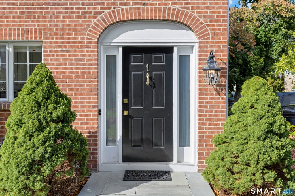 Photo of 1 Maple Street #1, New Canaan, CT 06840 (MLS # 24209252)