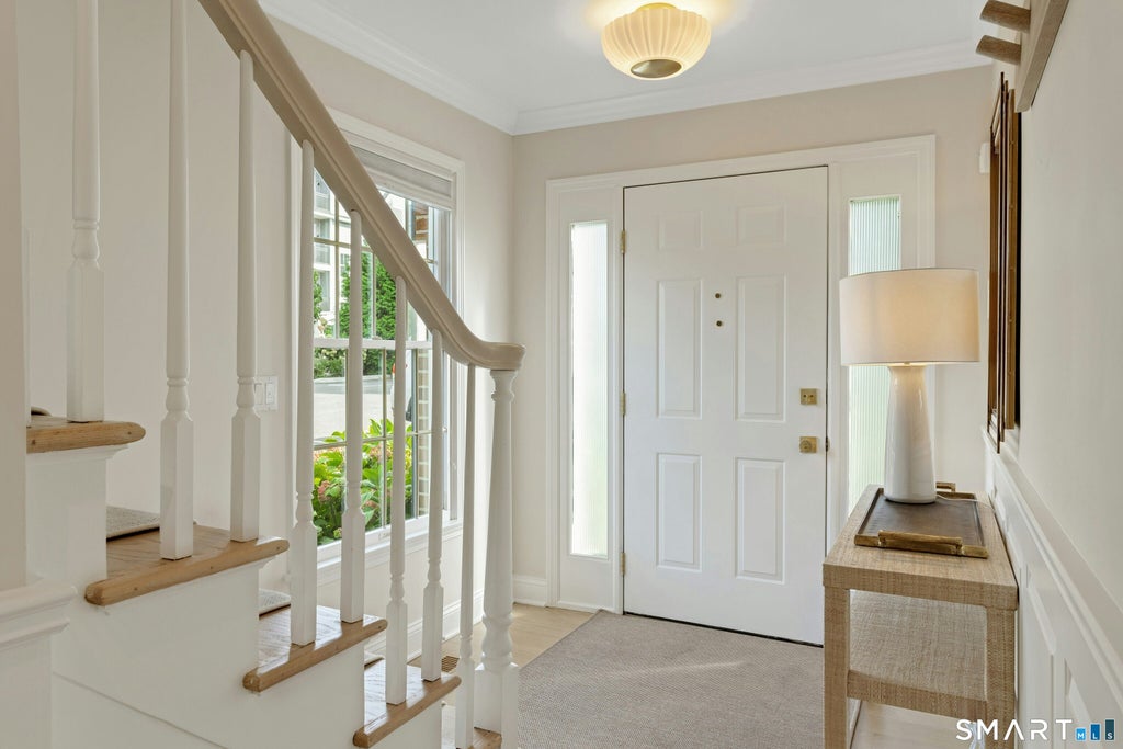 Photo of 1 Maple Street #1, New Canaan, CT 06840 (MLS # 24209252)