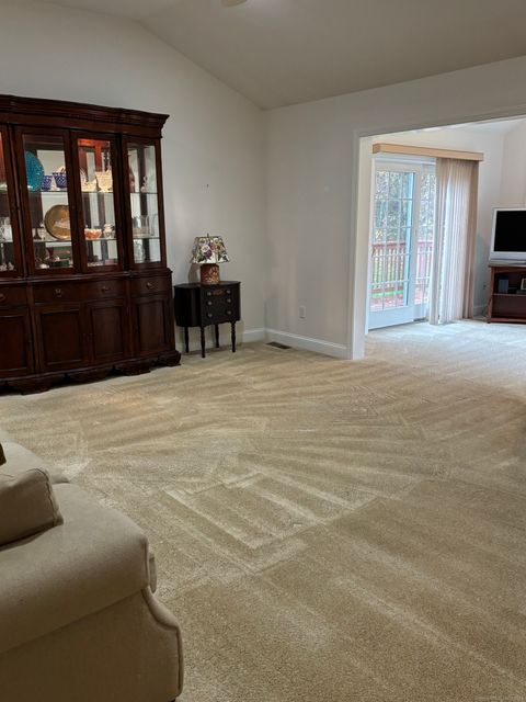 Tiny photo for 40 Spinnaker Drive #40, East Lyme, CT 06357 (MLS # 24137097)