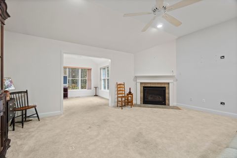 Tiny photo for 40 Spinnaker Drive #40, East Lyme, CT 06357 (MLS # 24137097)