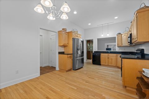 Tiny photo for 40 Spinnaker Drive #40, East Lyme, CT 06357 (MLS # 24137097)