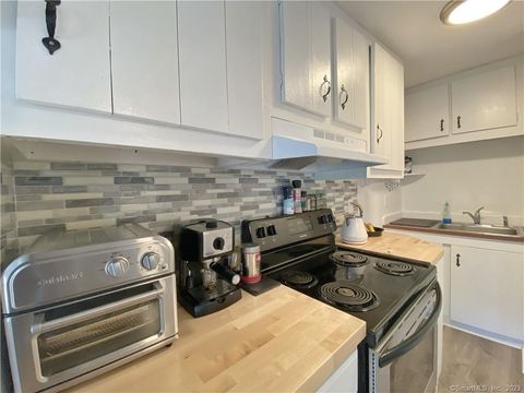 Photo of 16 Ruby Street #4, Norwalk, CT 06850 (MLS # 24125842)