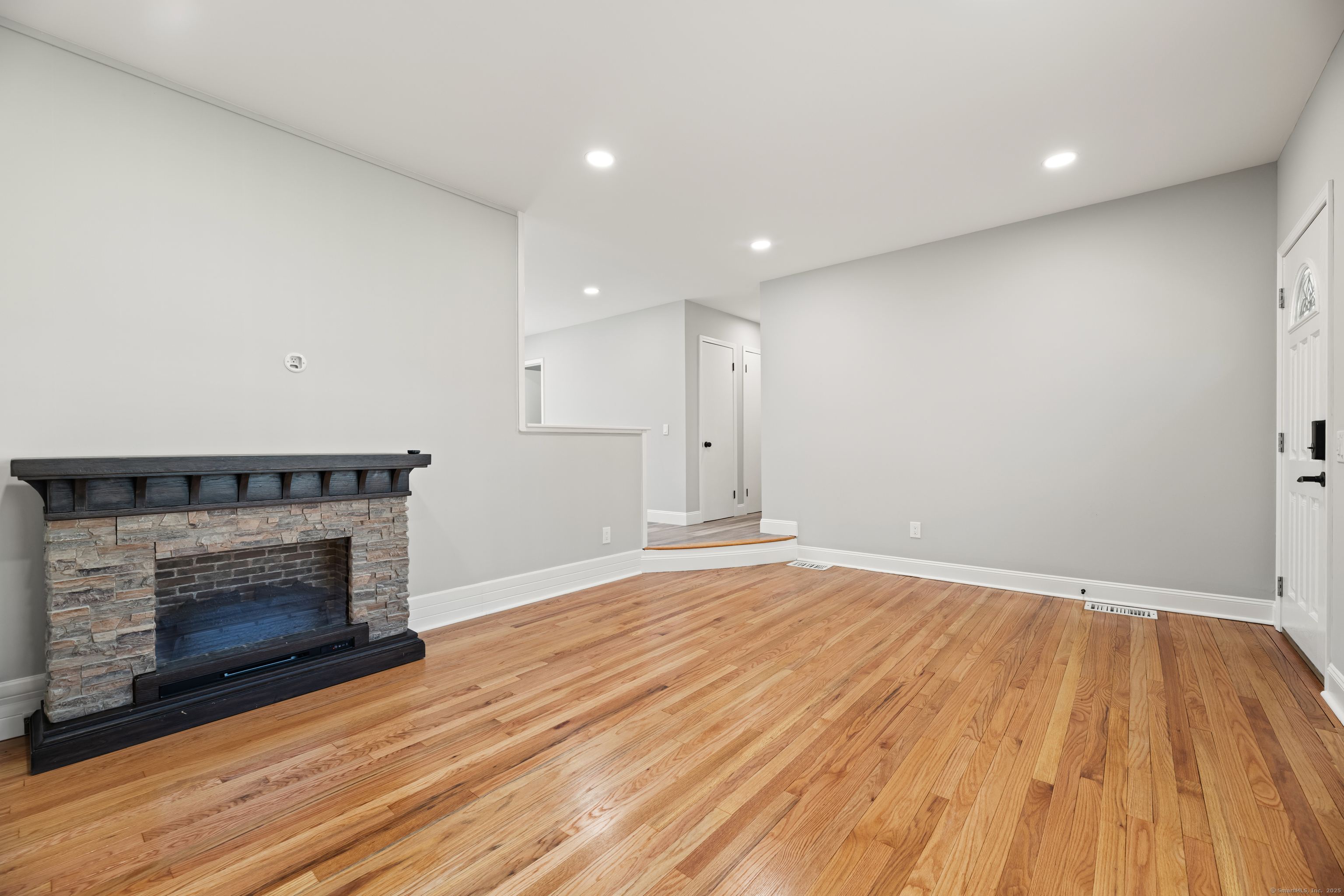 35 Wilson Road, Wolcott, Connecticut image 6