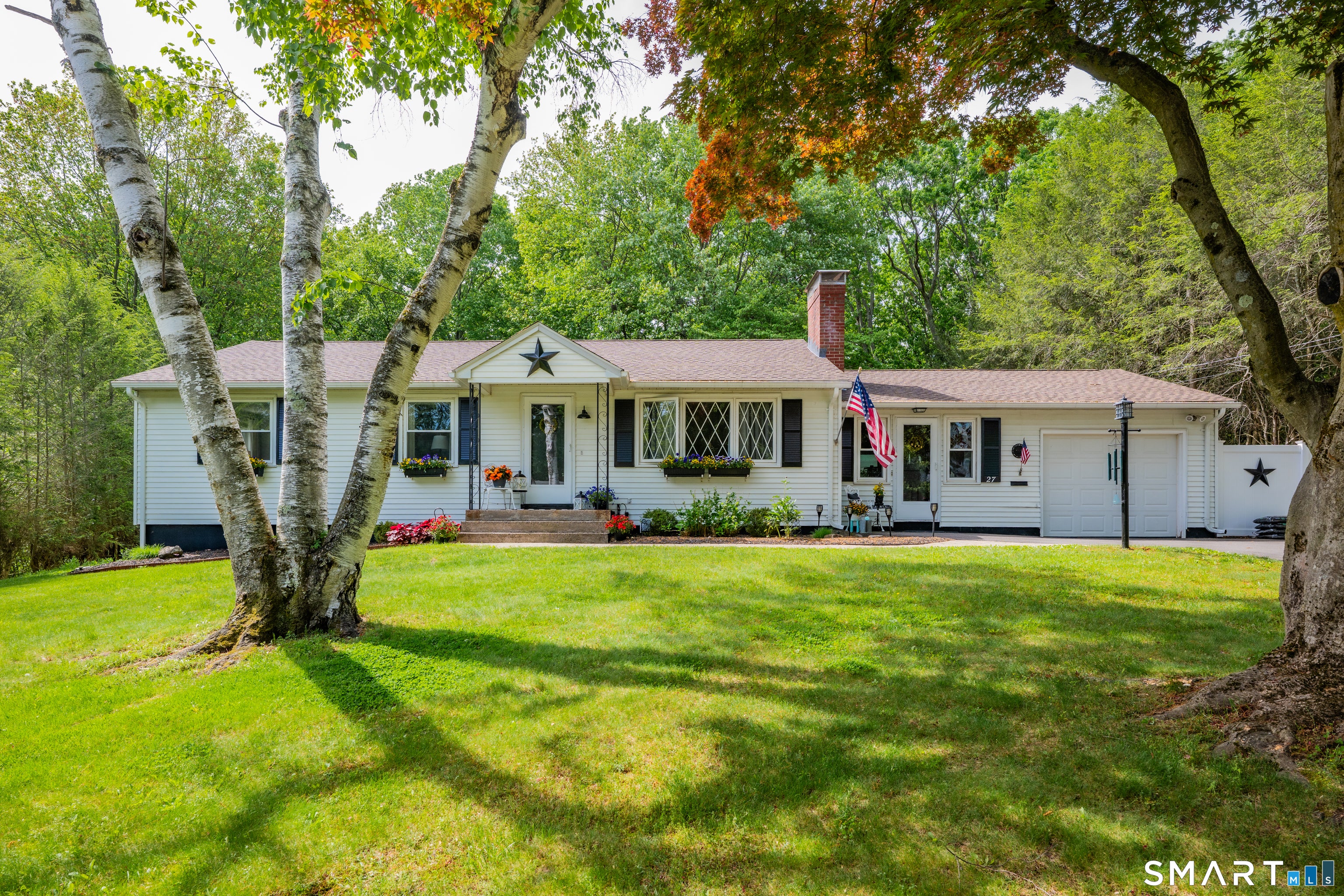 27 Woodcrest Drive