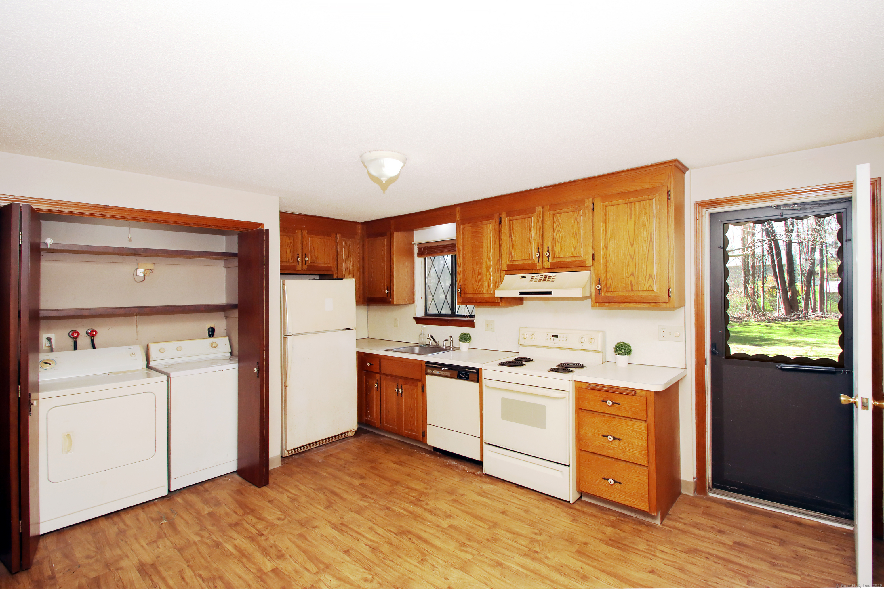 2 Branch Road #APT 1A, Thomaston, Connecticut image 10