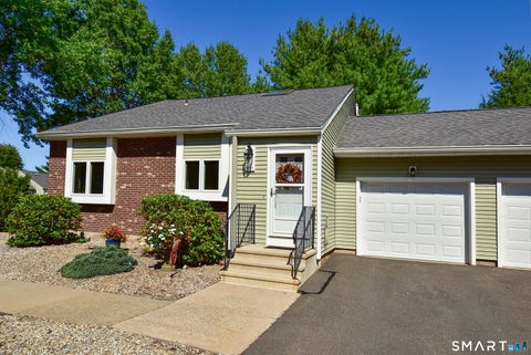 Condo For Sale - 301 Sand Stone Drive #301<br/> South Windsor, CT 06074