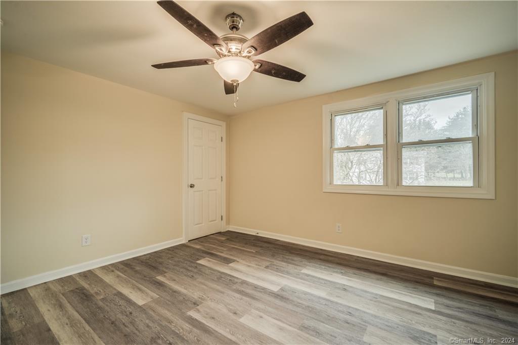 Southington, Connecticut 06489, United States, 3 Bedrooms Bedrooms, ,2 BathroomsBathrooms,Residential,Pending,84141