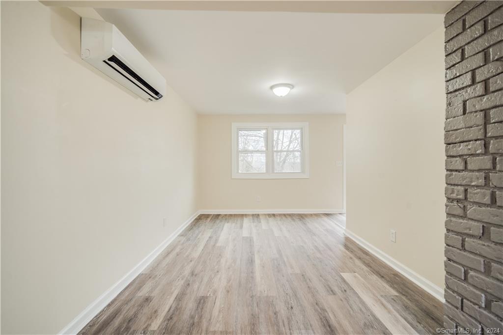 Southington, Connecticut 06489, United States, 3 Bedrooms Bedrooms, ,2 BathroomsBathrooms,Residential,Pending,84141