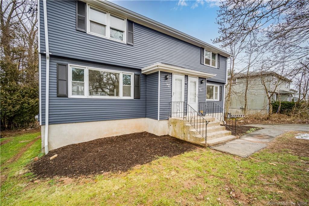 Southington, Connecticut 06489, United States, 3 Bedrooms Bedrooms, ,2 BathroomsBathrooms,Residential,Pending,84141