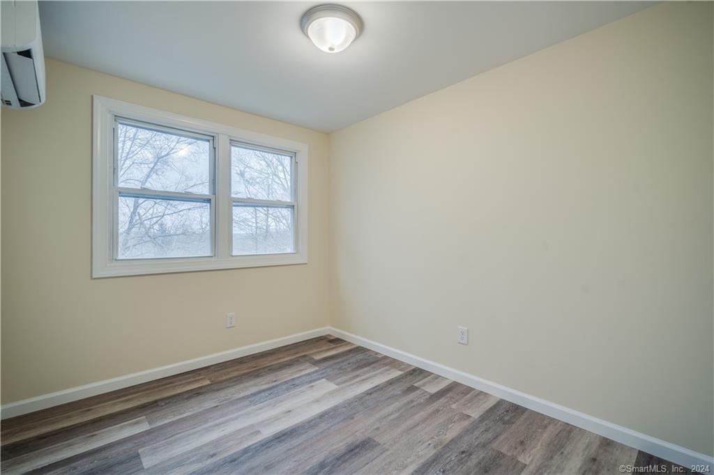 Southington, Connecticut 06489, United States, 3 Bedrooms Bedrooms, ,2 BathroomsBathrooms,Residential,Pending,84141