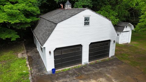 A home in New Milford