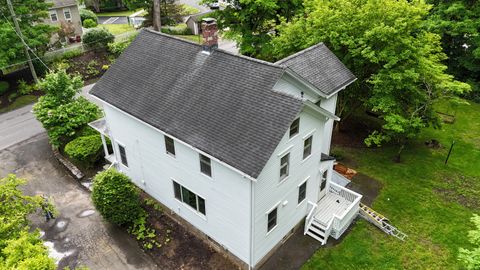 A home in New Milford