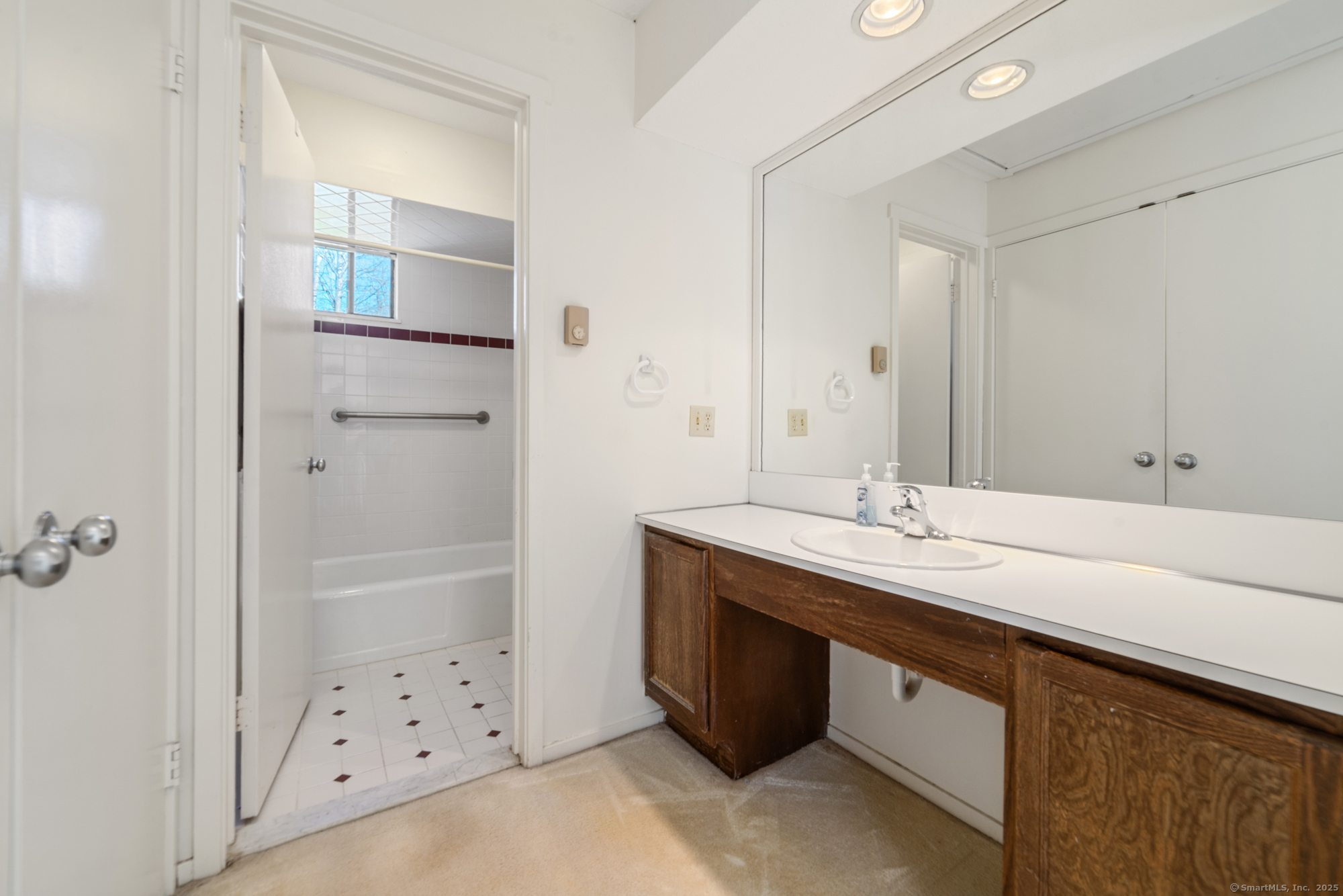 917 Heritage Village #B, Southbury, Connecticut image 21