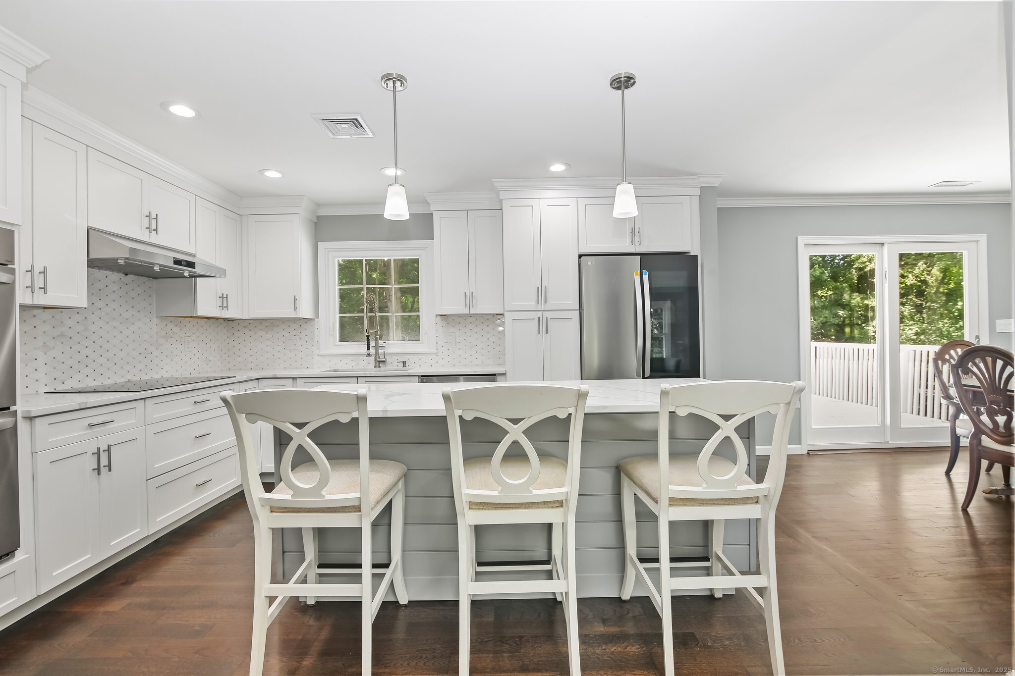 21 Regency Drive