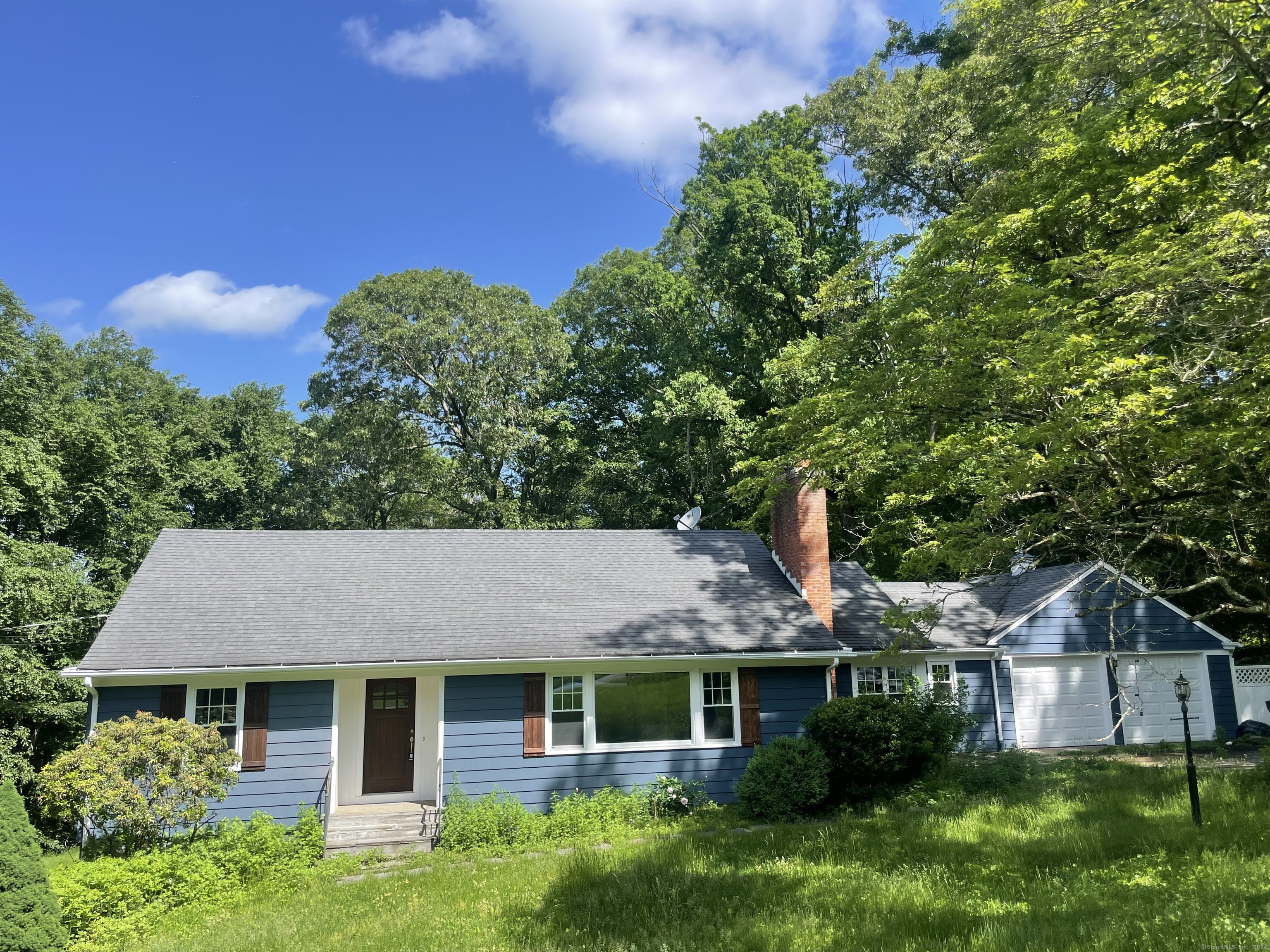 Rental Property at Plum Tree Lane, Easton, Connecticut - Bedrooms: 4 
Bathrooms: 4 
Rooms: 7  - $5,950 MO.