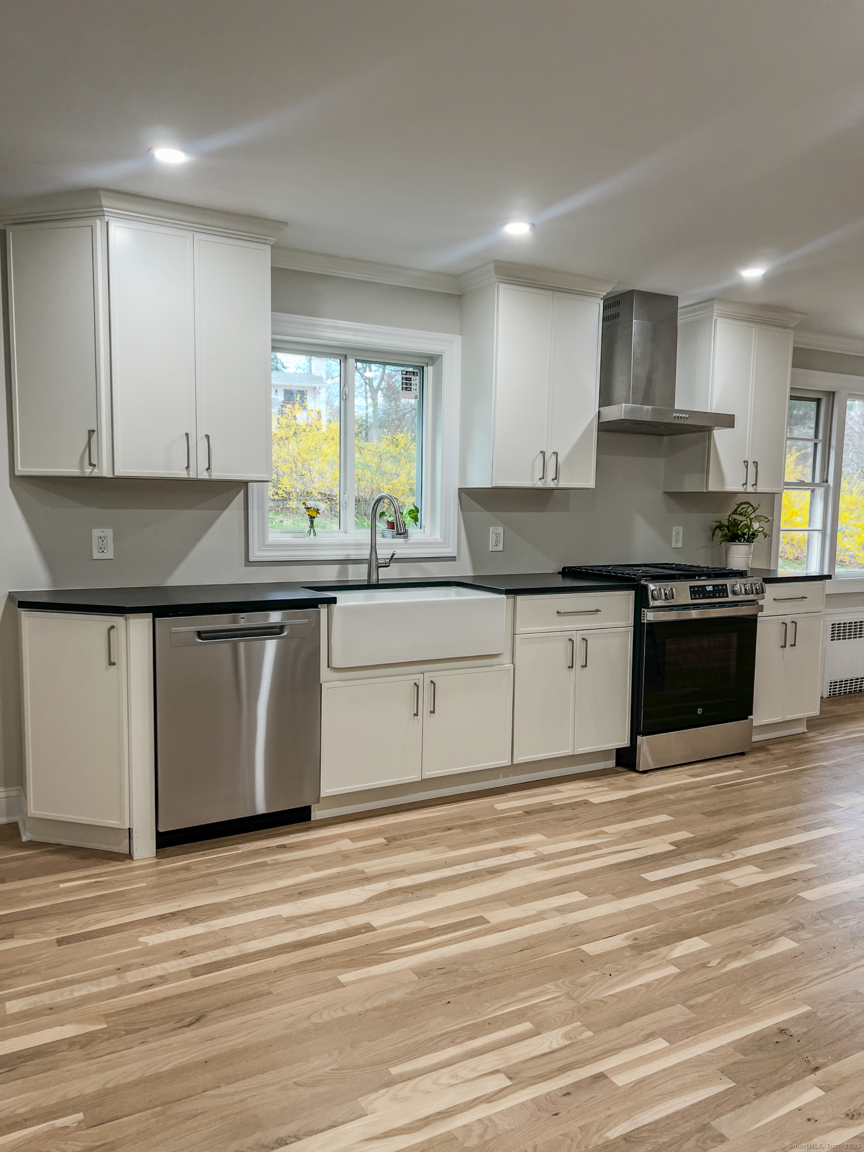 23 Tersana Drive, Easton, Connecticut image 12