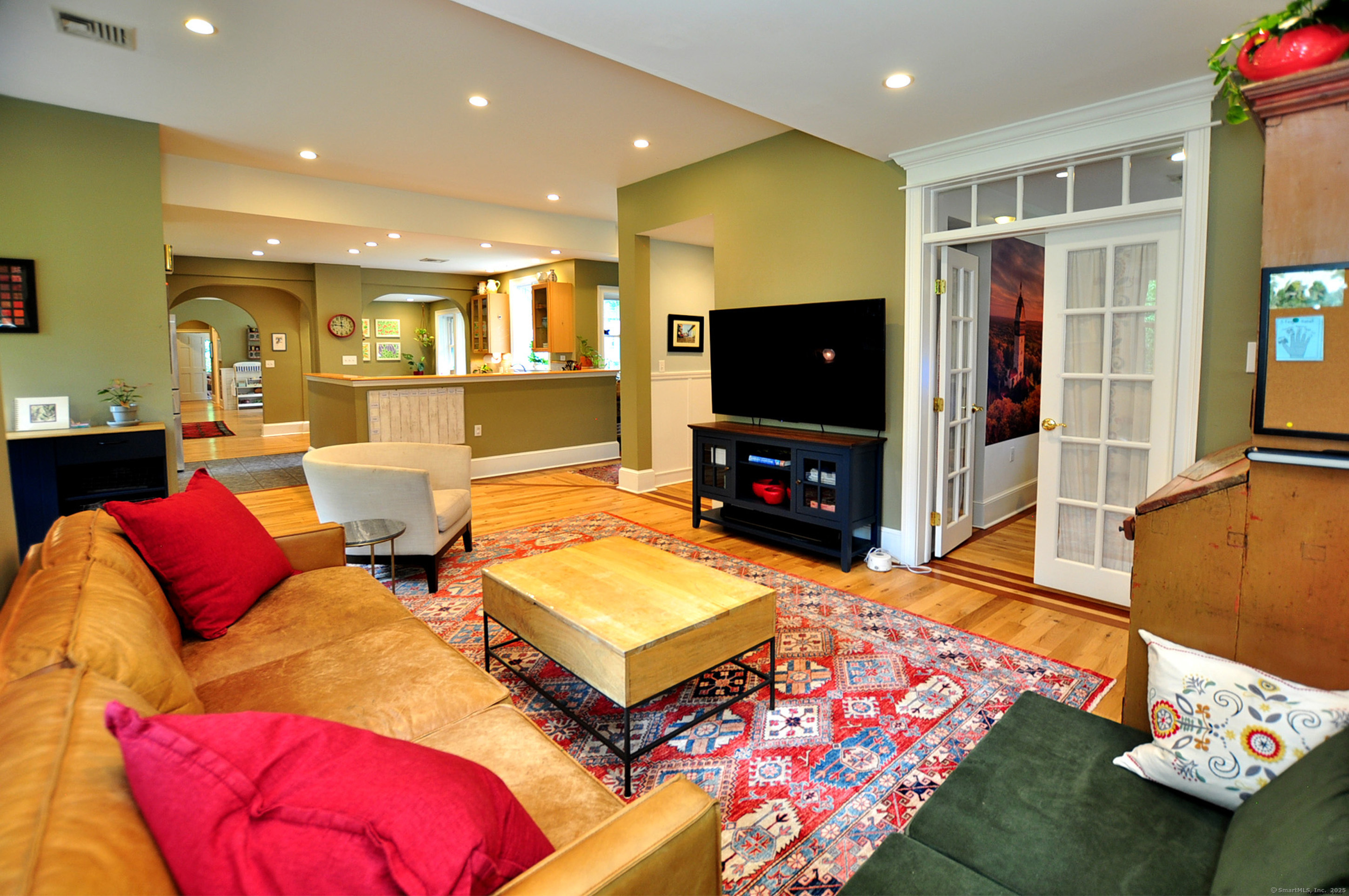 Simsbury, Connecticut 06070, United States, 4 Bedrooms Bedrooms, ,4 BathroomsBathrooms,Residential,Coming Soon,170597