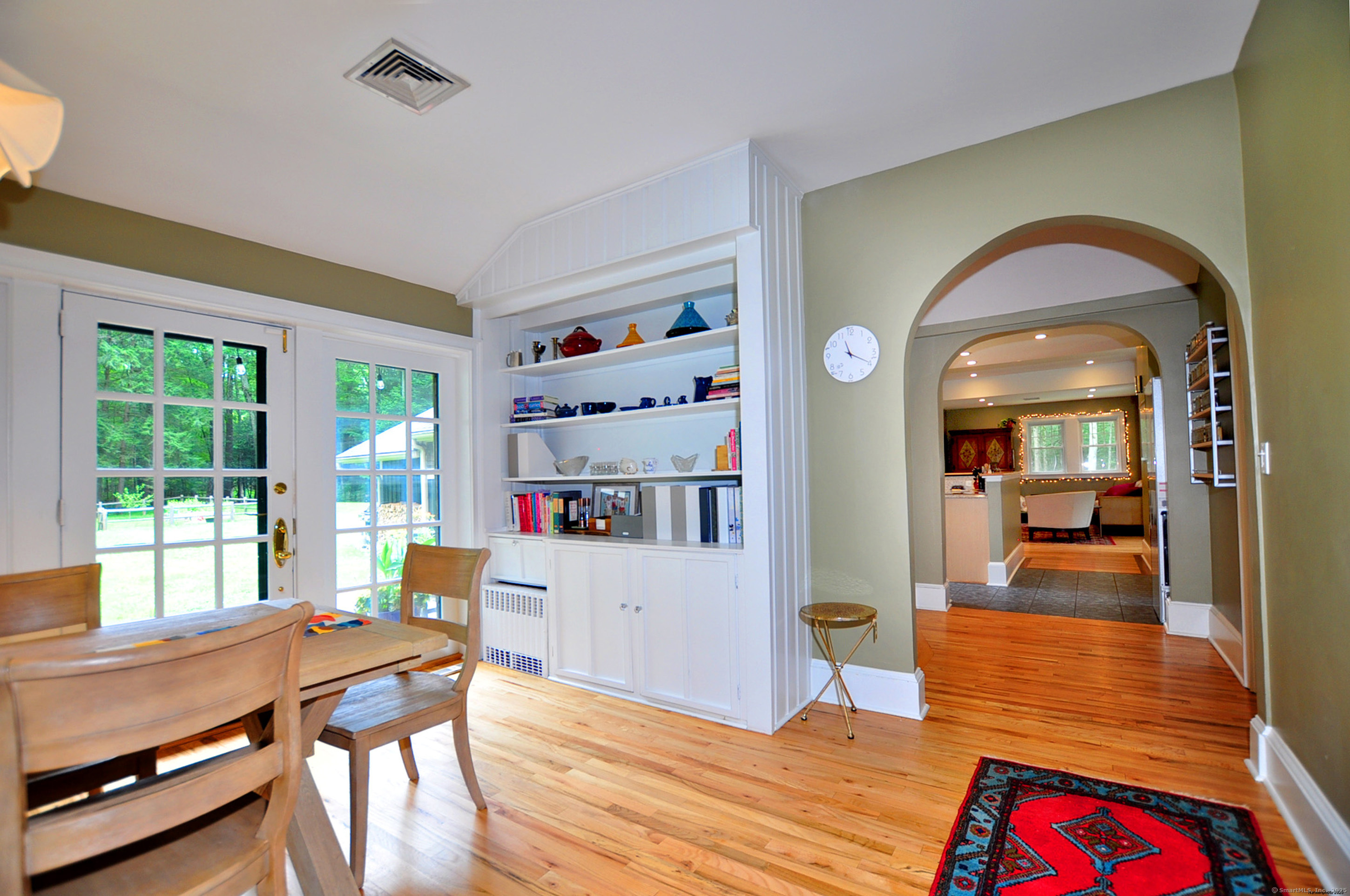 Simsbury, Connecticut 06070, United States, 4 Bedrooms Bedrooms, ,4 BathroomsBathrooms,Residential,Coming Soon,170597