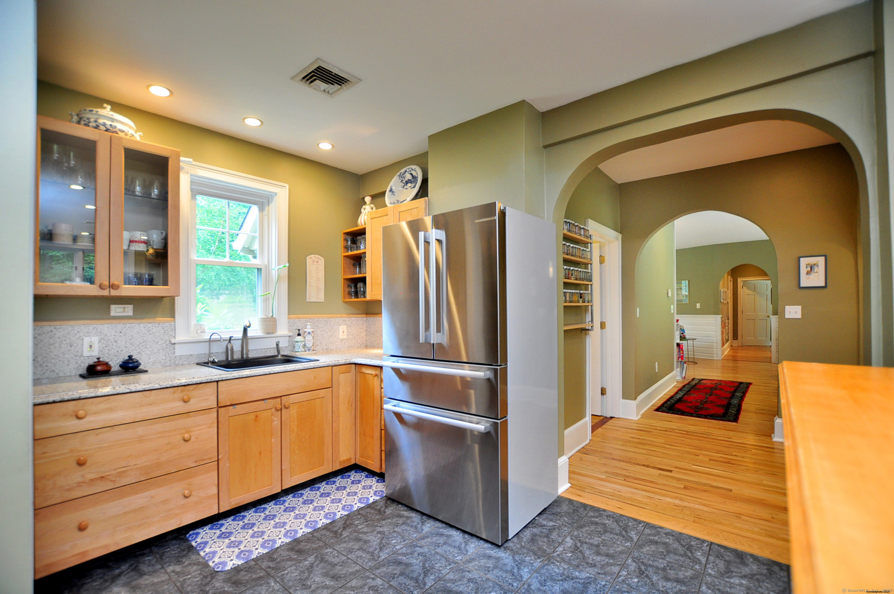 Simsbury, Connecticut 06070, United States, 4 Bedrooms Bedrooms, ,4 BathroomsBathrooms,Residential,Coming Soon,170597