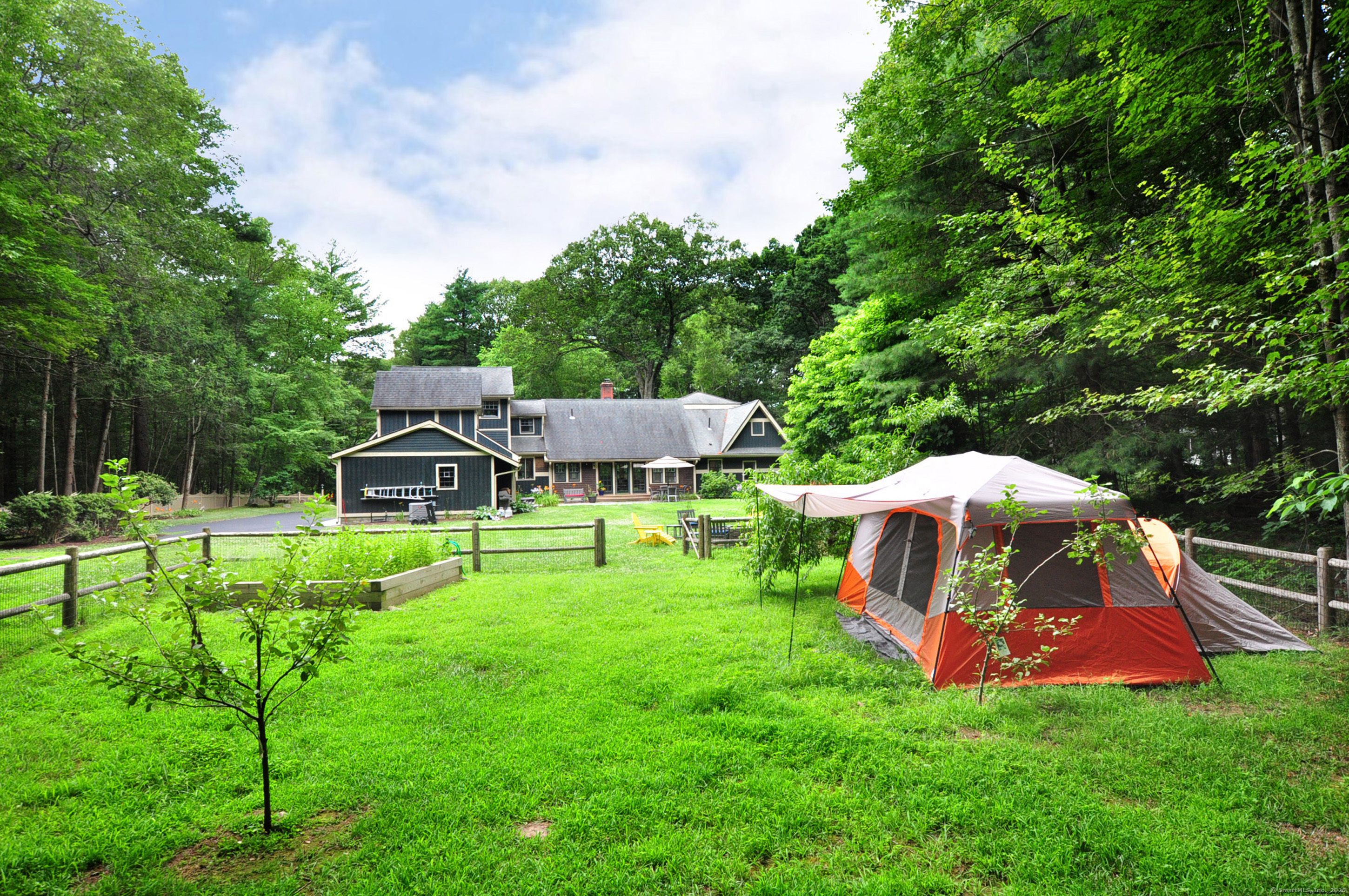 Simsbury, Connecticut 06070, United States, 4 Bedrooms Bedrooms, ,4 BathroomsBathrooms,Residential,Coming Soon,170597