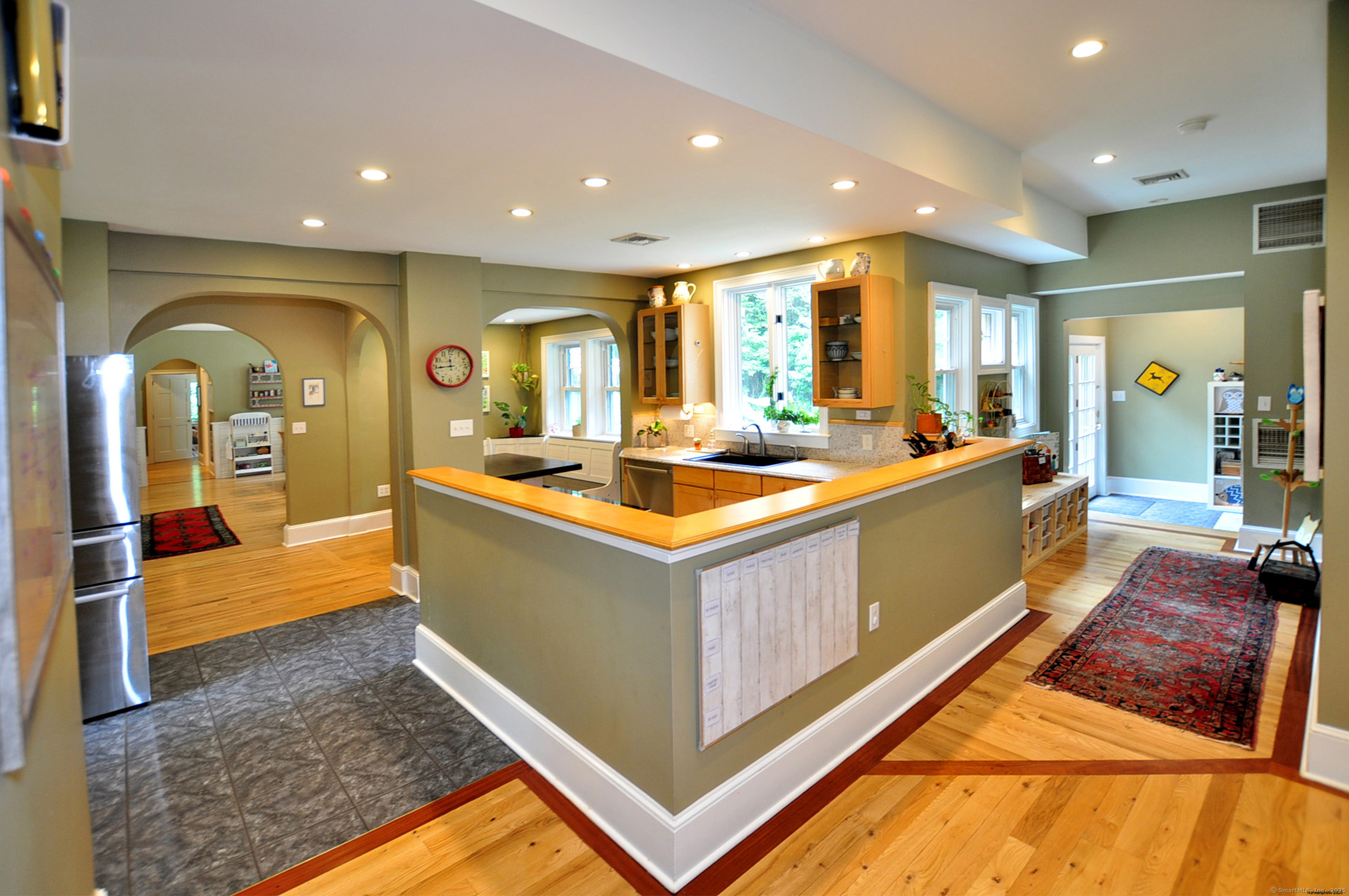 Simsbury, Connecticut 06070, United States, 4 Bedrooms Bedrooms, ,4 BathroomsBathrooms,Residential,Coming Soon,170597