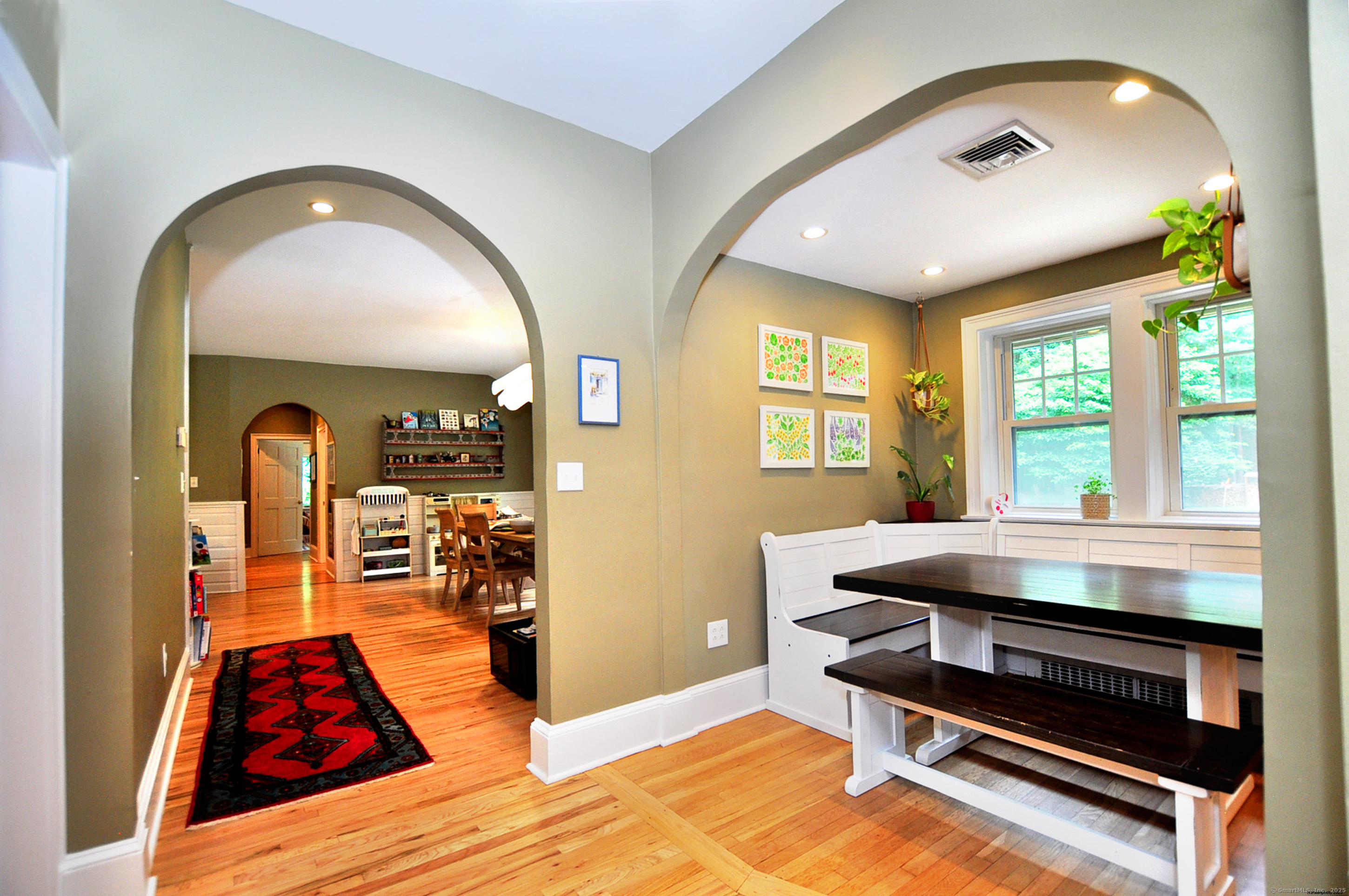 Simsbury, Connecticut 06070, United States, 4 Bedrooms Bedrooms, ,4 BathroomsBathrooms,Residential,Coming Soon,170597