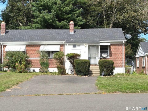 Photo of 28 Singer Court, Stratford, CT 06614 (MLS # 24208850)