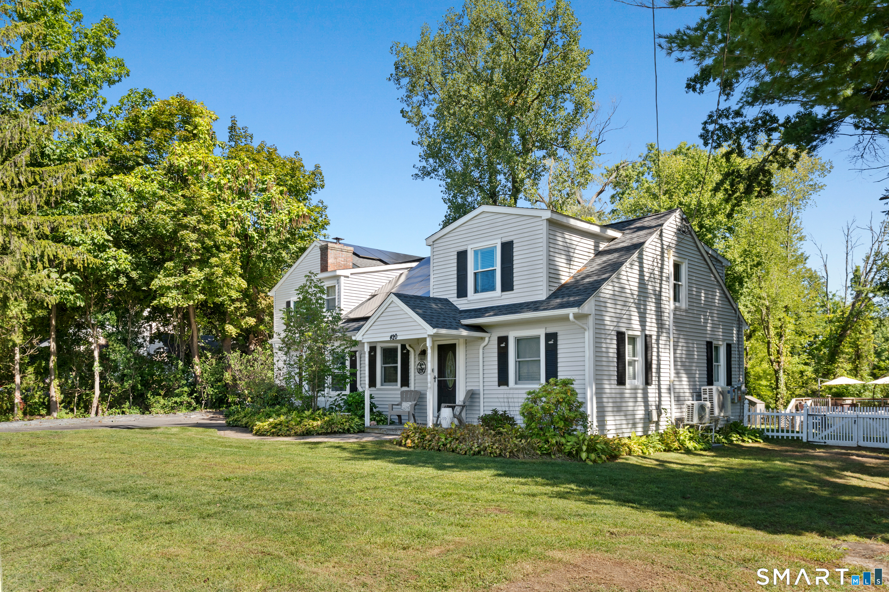 420 Halladay Avenue West