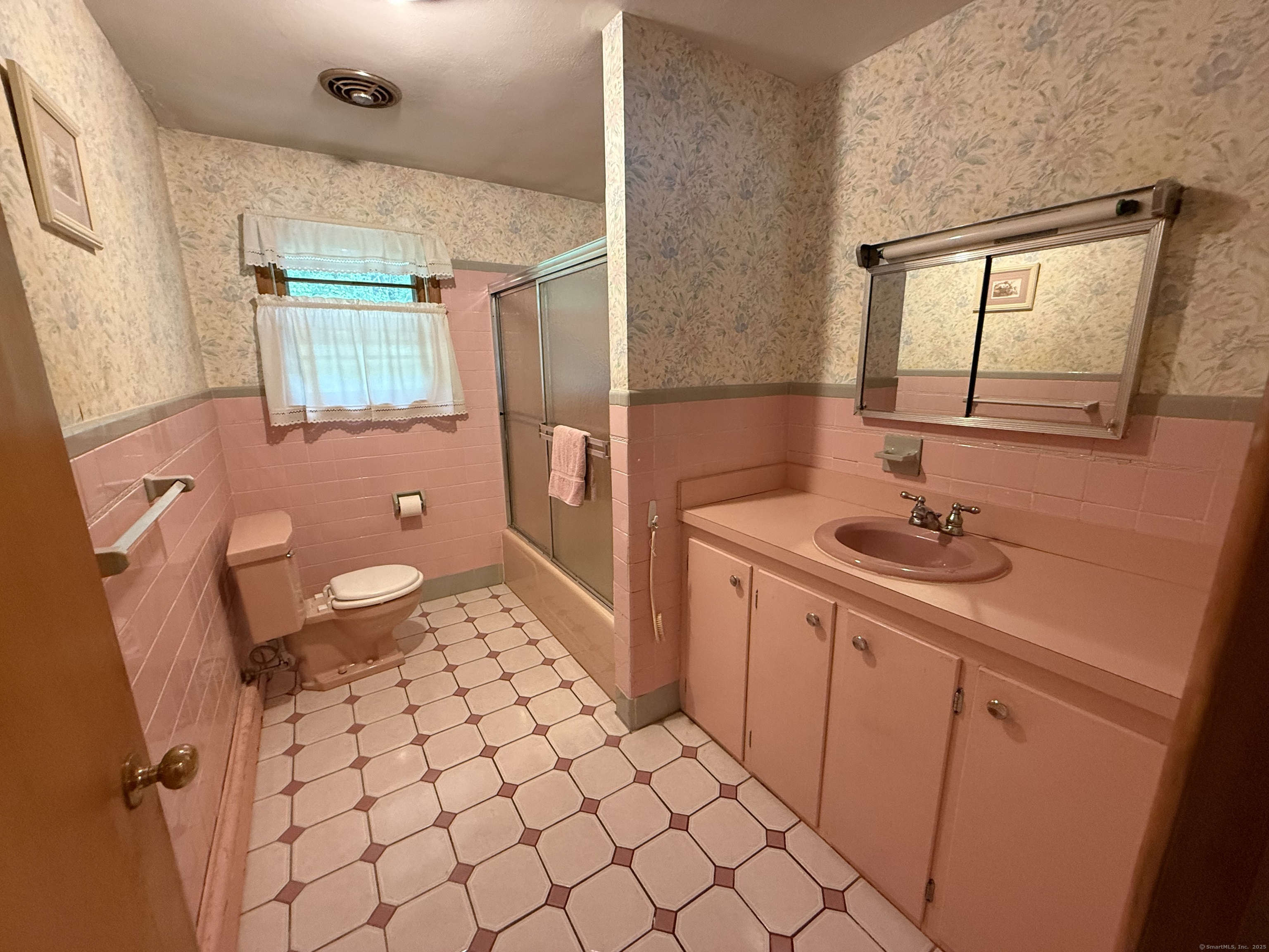 141 Birchwood Street, Waterbury, Connecticut image 15