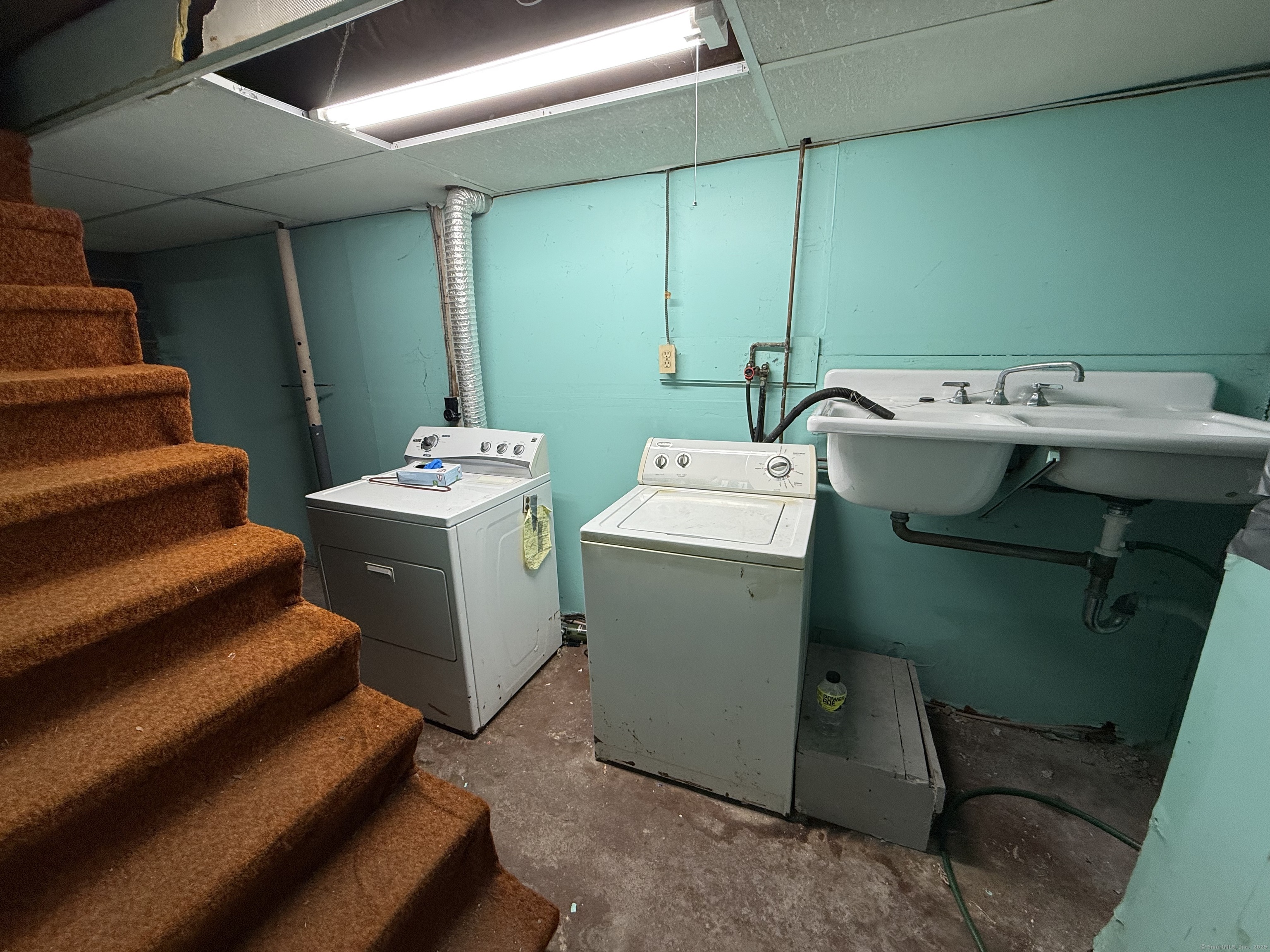 141 Birchwood Street, Waterbury, Connecticut image 17