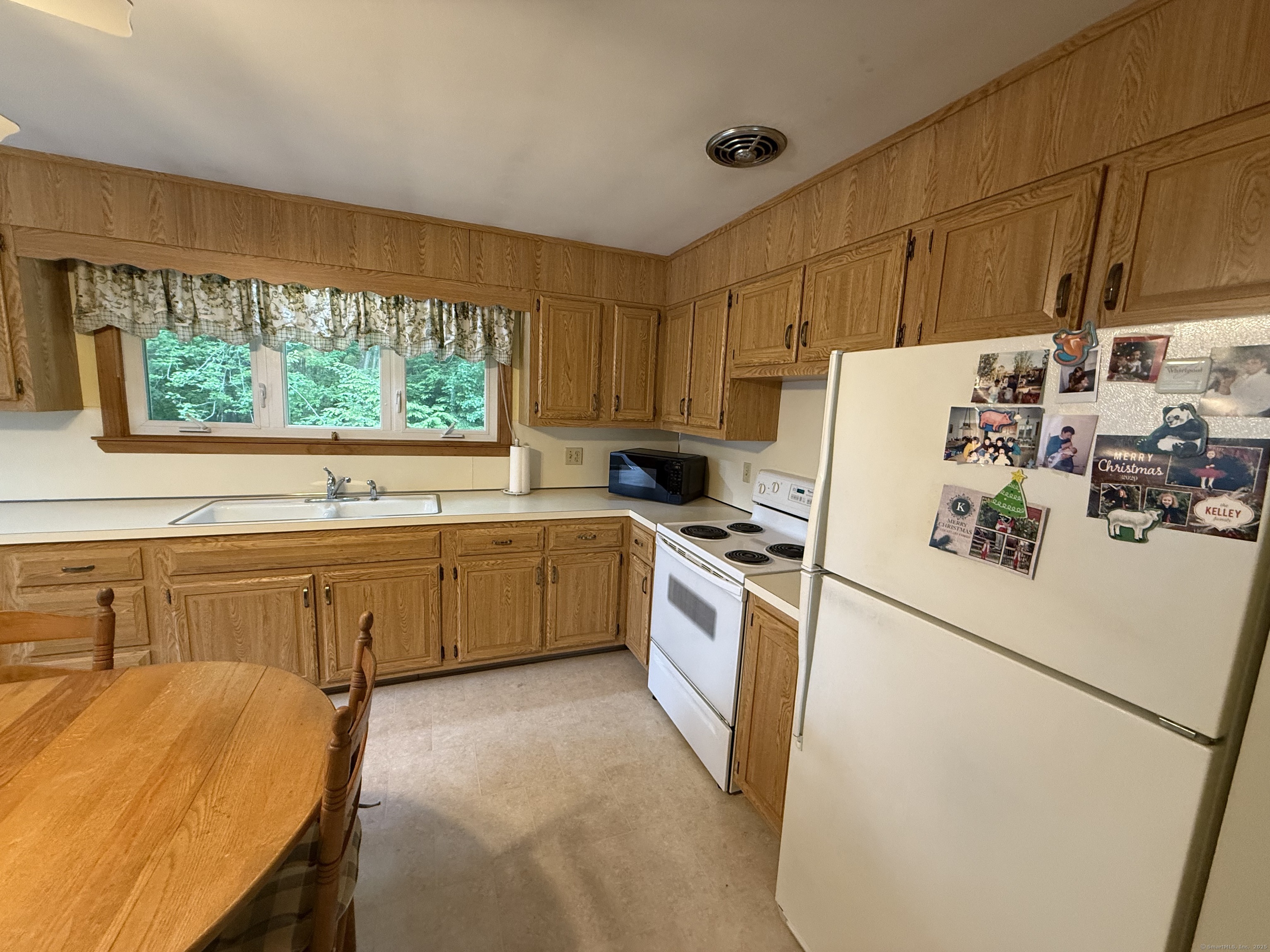 141 Birchwood Street, Waterbury, Connecticut image 4