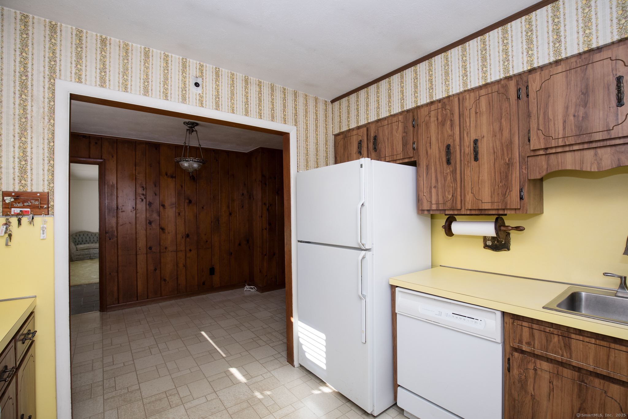 38 Sunrise Circle, Wallingford, Connecticut image 9