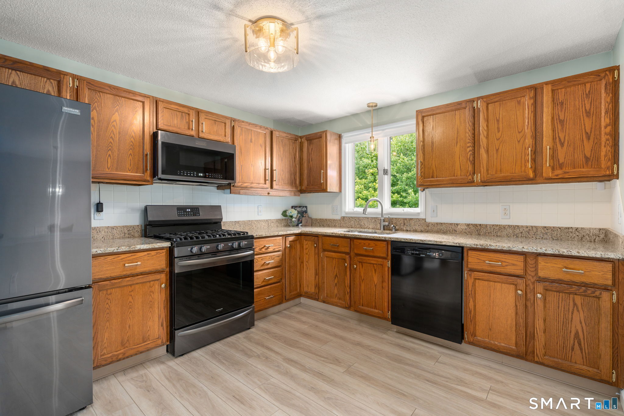 12 South Meadow Lane