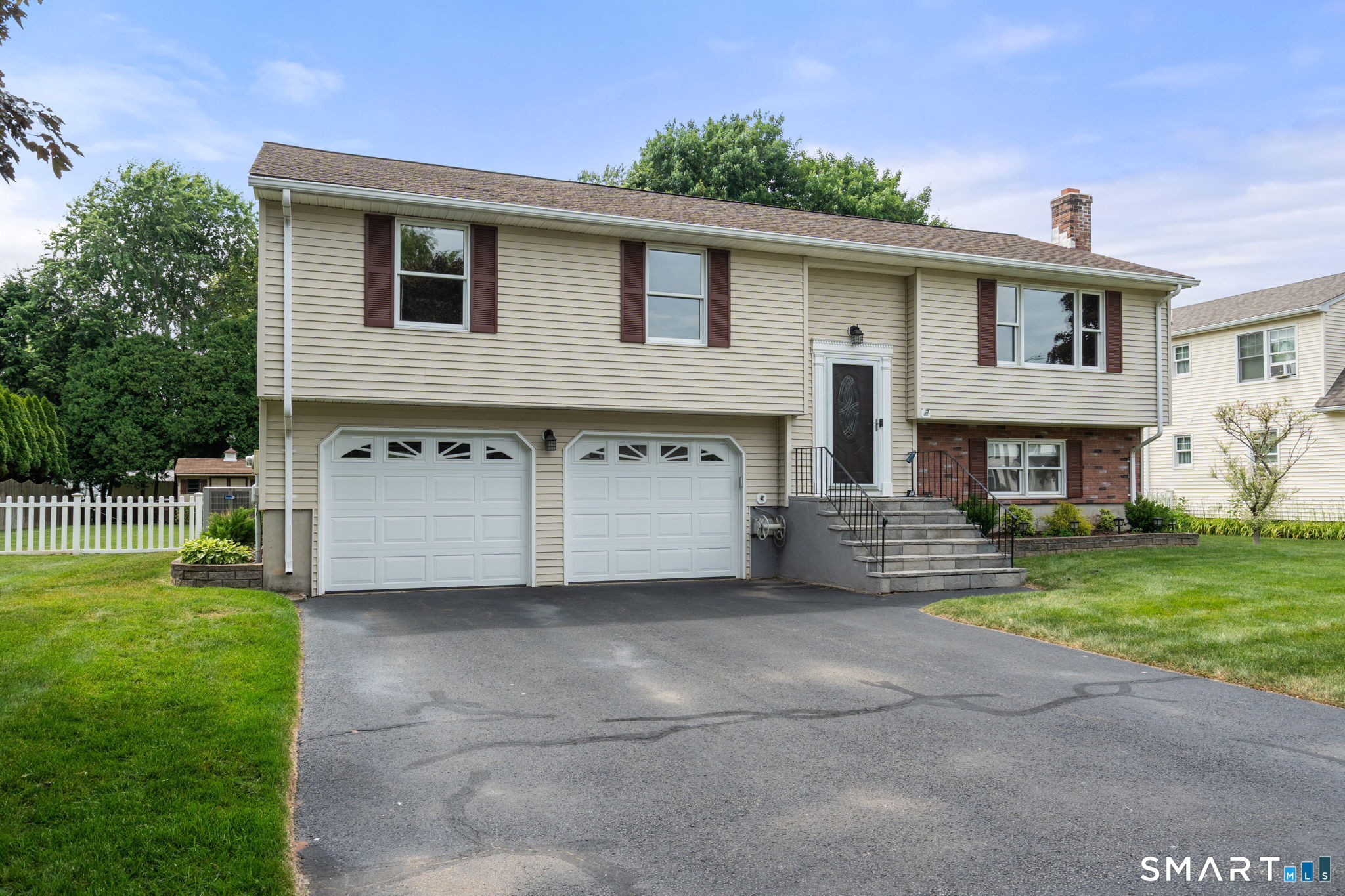 12 South Meadow Lane
