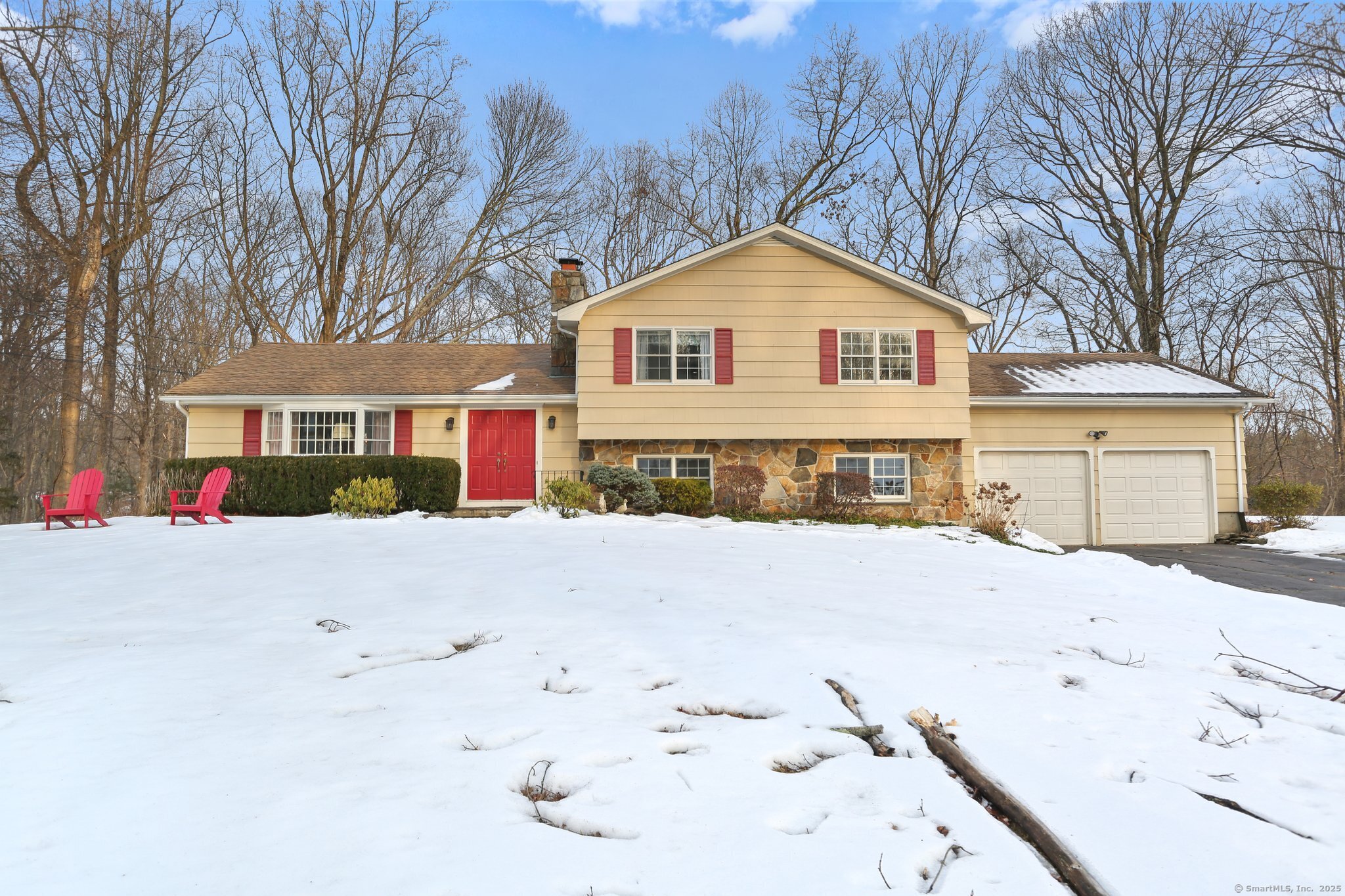 Property for Sale at Gray Rock Road, Trumbull, Connecticut - Bedrooms: 3 
Bathrooms: 3 
Rooms: 8  - $699,900