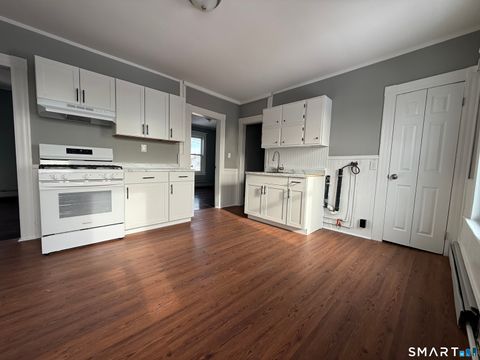 Tiny photo for 130 West Avenue #3, Stratford, CT 06615 (MLS # 24146385)