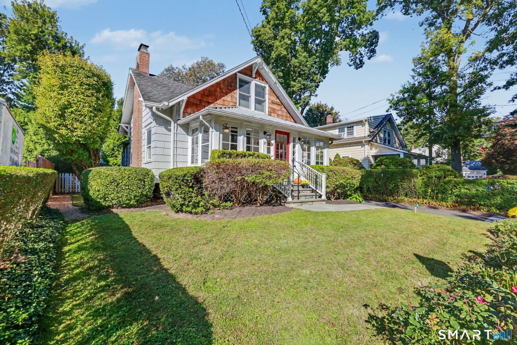 Photo of 27 Lakeside Avenue, Darien, CT 06820 (MLS # 24211645)