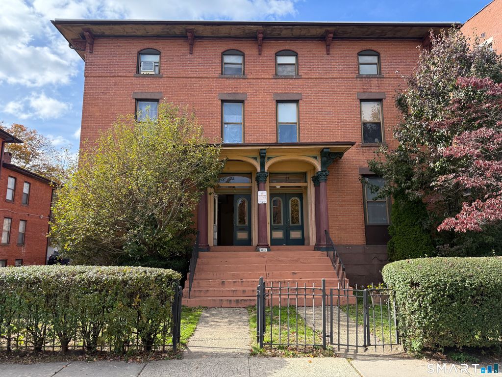 Photo of 31 Wethersfield Avenue #I, Hartford, CT 06114 (MLS # 24148867)