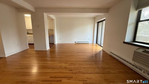 Tiny photo for 500 Newfield Avenue #4E, Stamford, CT 06905 (MLS # 24183228)