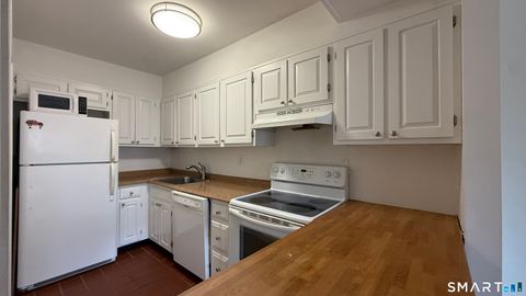 Tiny photo for 500 Newfield Avenue #4E, Stamford, CT 06905 (MLS # 24183228)
