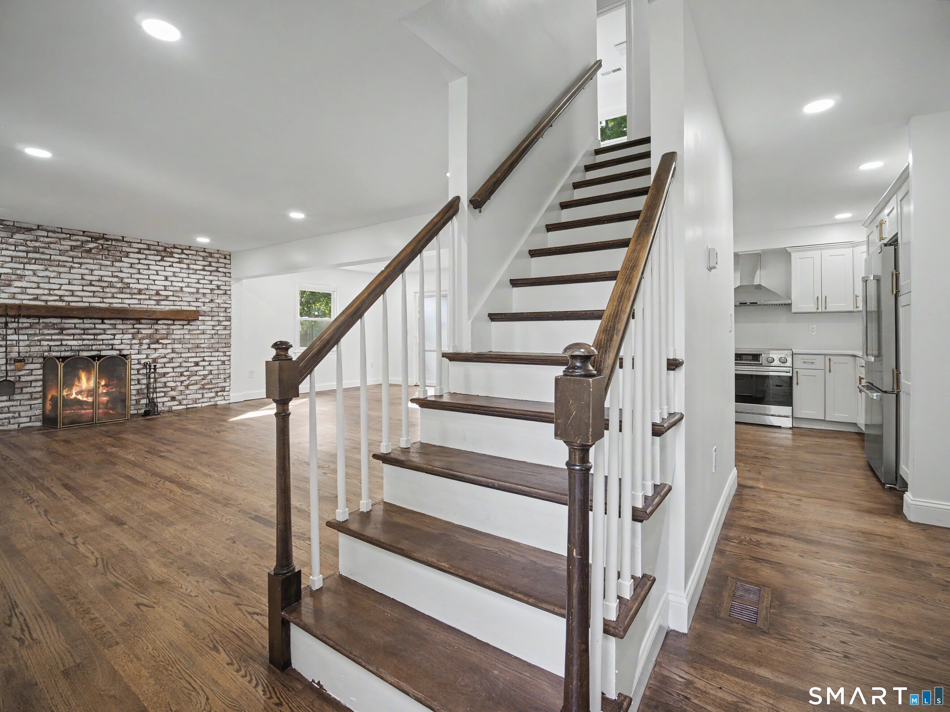 275 West Main Street