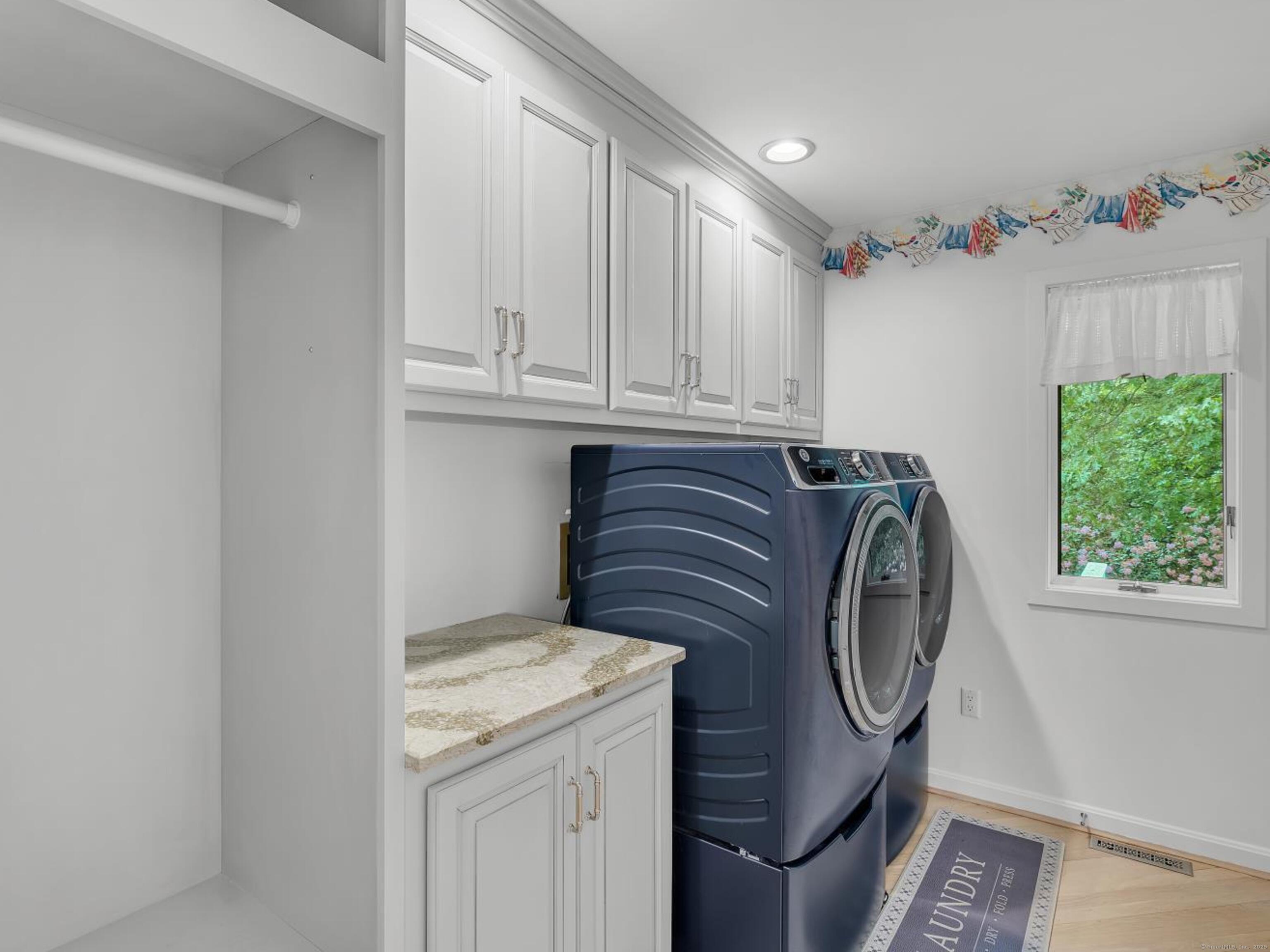 17 Westwood Drive, Waterford, Connecticut image 12
