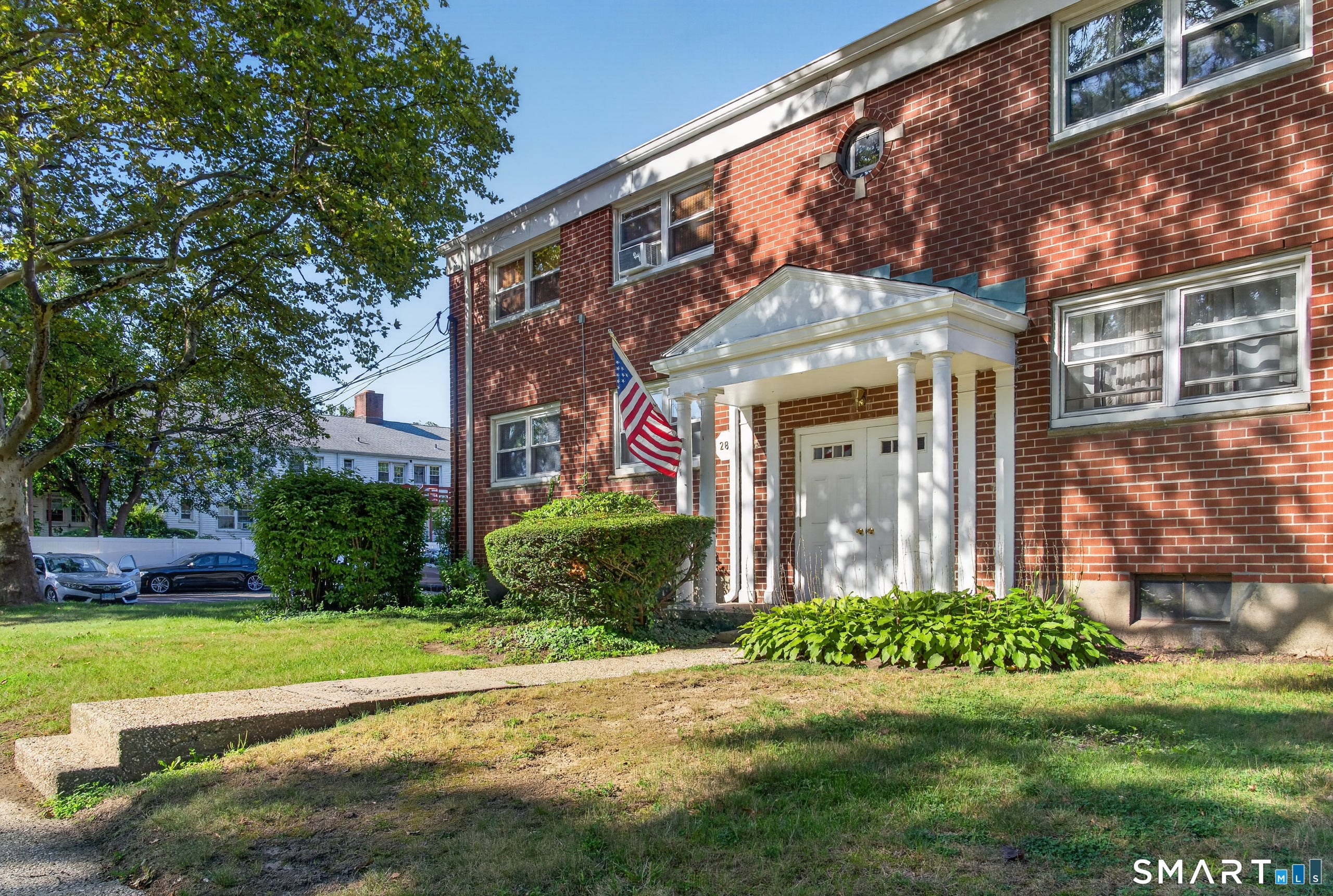 28 Courtland Avenue 1
